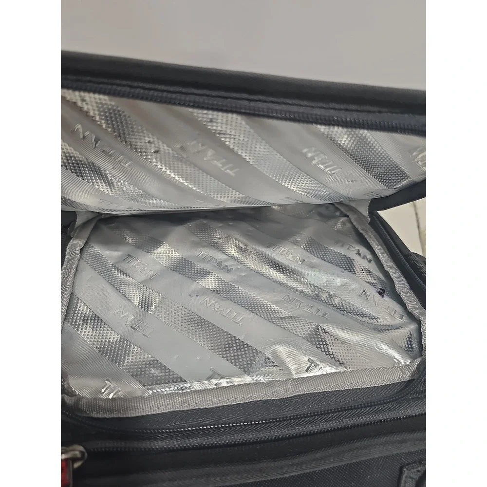 Titan Deep Freeze Expandable Lunch Box